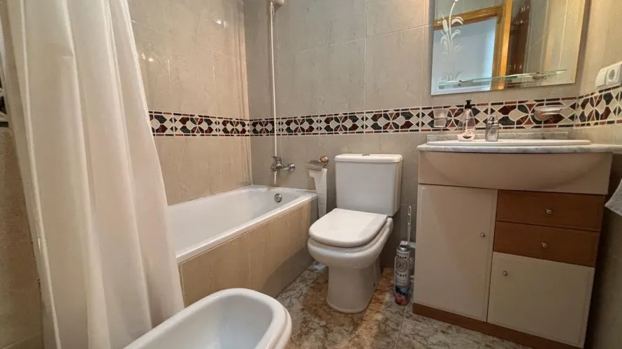 Apartamento de 1 dormitorio en Torrevieja, Spain No. 233 № 21