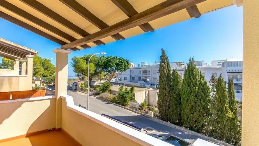 Сasa de 105m² en Campoamor, Spain No. 957 № 11