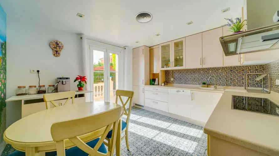 Villa de 4 dormitorios en Finestrat, Spain No. 165 № 14