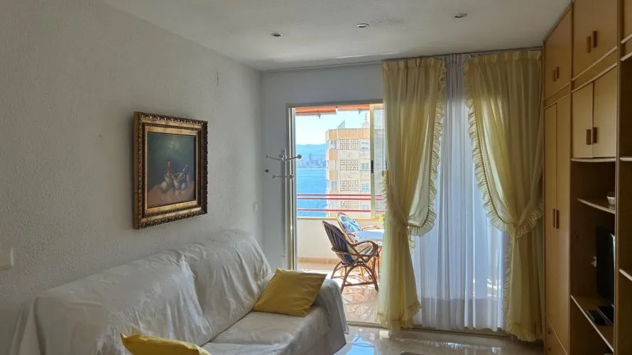 Apartamento de 1 dormitorio en Benidorm, Spain No. 860