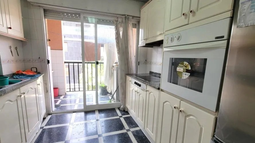 Apartamento de 1 dormitorio en Torrevieja, Spain No. 1040 № 11