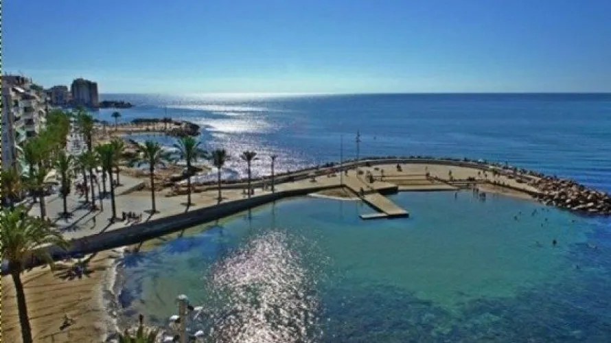 Villa de 3 dormitorios en Torrevieja, Spain No. 407 № 12