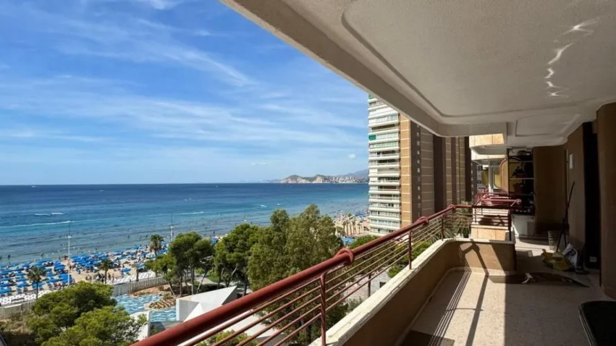 Apartamento de 2 dormitorios en Benidorm, Spain No. 840 № 17