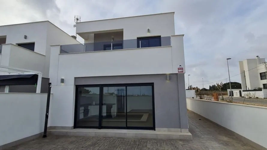 Villa de 3 dormitorios en Los Dolses, Spain No. 322