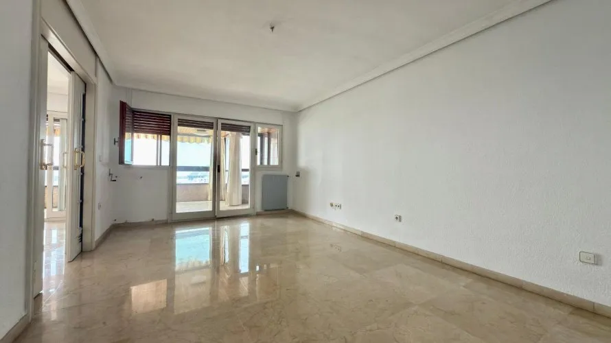 Ático de 6 dormitorios en Alicante, Spain No. 752 № 10