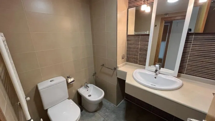 Apartamento de 2 dormitorios en Alicante, Spain No. 92 № 17