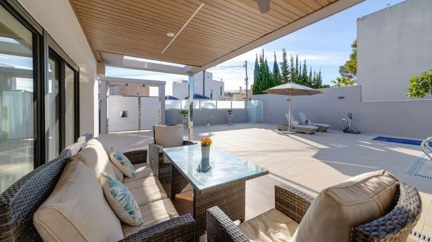 Villa de 461m² en Torrevieja, Spain No. 965 № 25