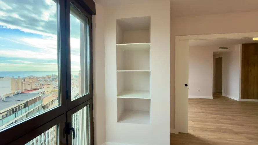 Apartamento de 3 dormitorios en Alicante, Spain No. 183 № 3