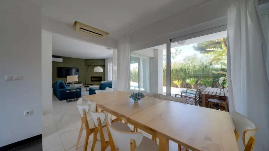 Villa de 4 dormitorios en Albir, Spain No. 539 № 4