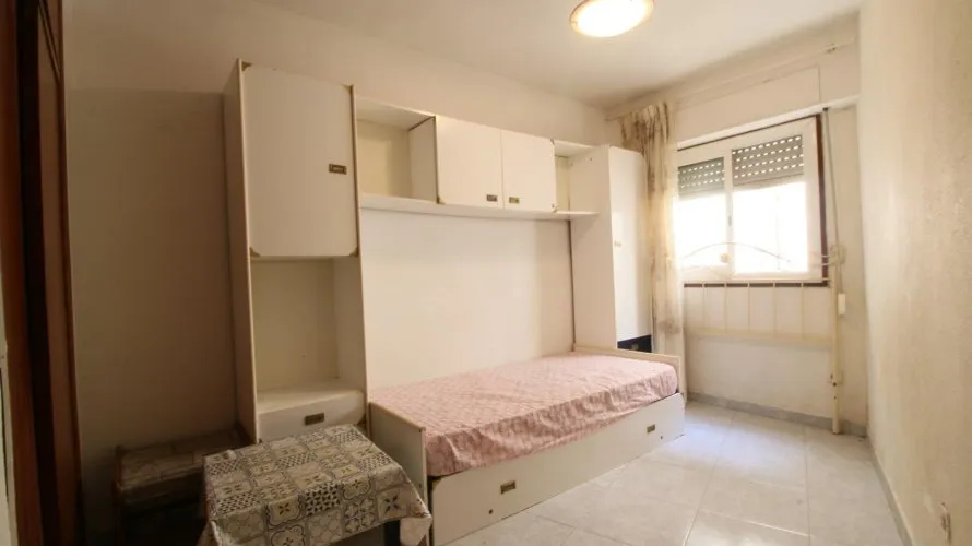 Apartamento de 2 dormitorios en Alicante, Spain No. 2003 № 11