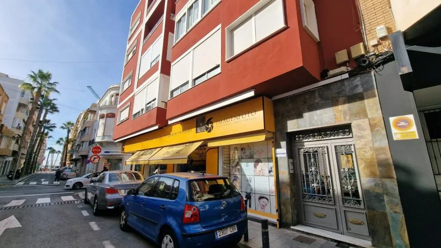 Apartamento de 3 dormitorios en Torrevieja, Spain No. 2041 № 25