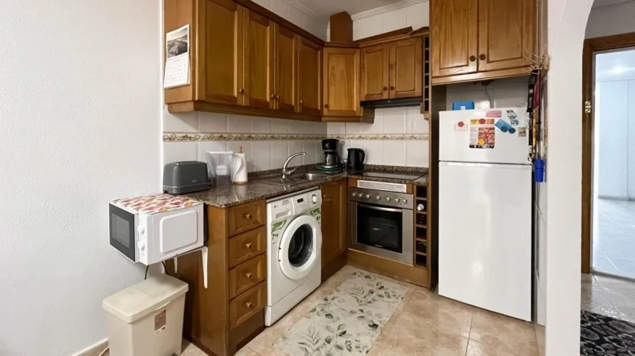 Apartamento de 1 dormitorio en Torrevieja, Spain No. 2234 № 12