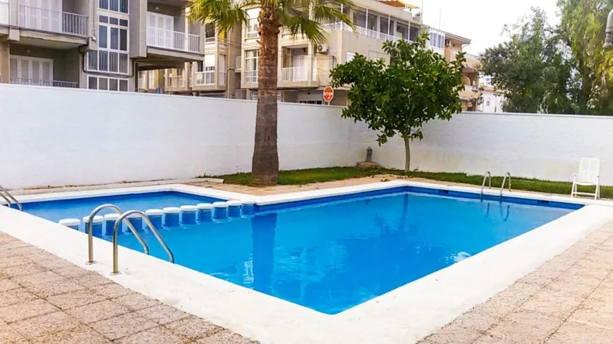 Apartamento de 51m² en Torrevieja, Spain No. 2083 № 1