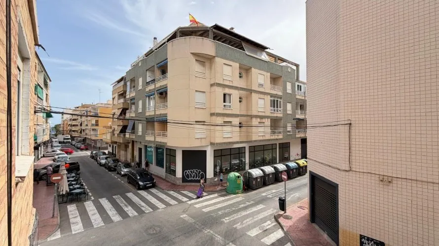 Apartamento de 3 dormitorios en Torrevieja, Spain No. 2241 № 20