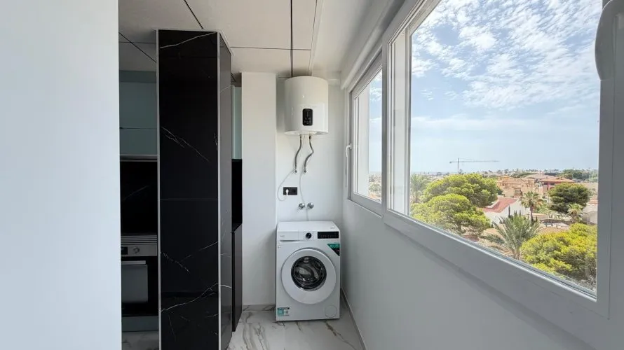 Apartamento de 1 dormitorio en La Zenia, Spain No. 2000 № 3