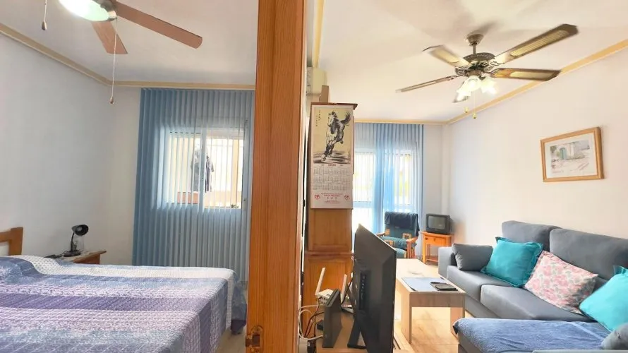 Apartamento de 1 dormitorio en Torrevieja, Spain No. 2211 № 10