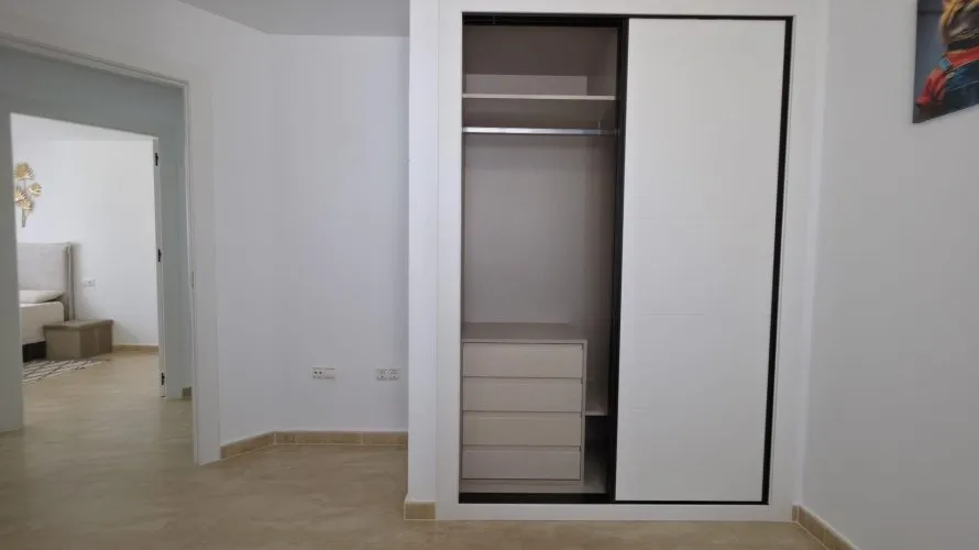 Apartamento de 3 dormitorios en Torrevieja, Spain No. 2013 № 16