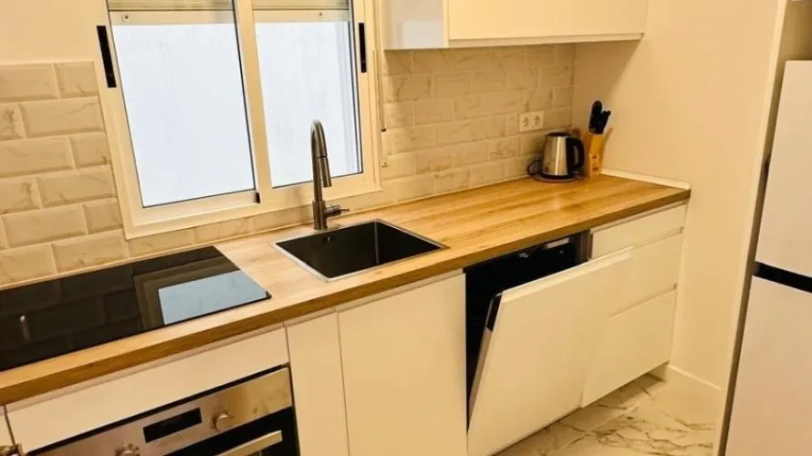 Apartamento de 2 dormitorios en Torrevieja, Spain No. 2064 № 1