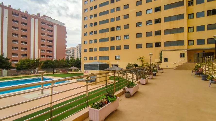 Apartamento de 2 dormitorios en Villajoyosa, Spain No. 1735 № 2