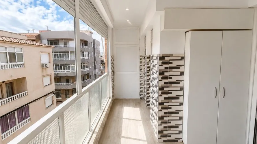 Apartamento de 1 dormitorio en Torrevieja, Spain No. 2194 № 12