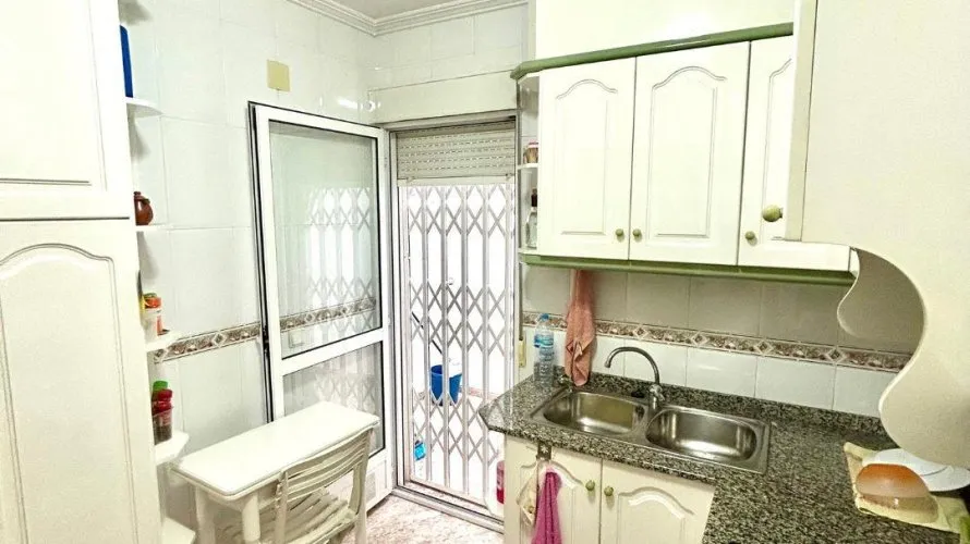 Apartamento de 3 dormitorios en Torrevieja, Spain No. 2102 № 8