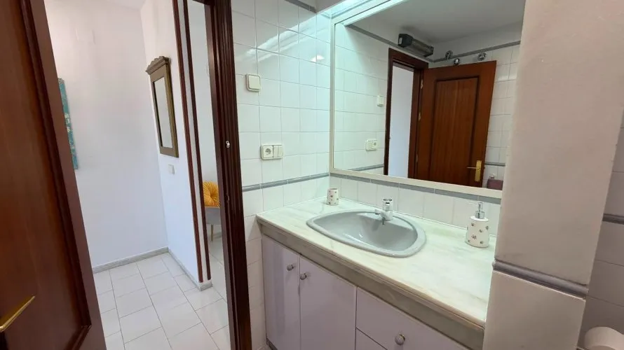 Apartamento de 1 dormitorio en Torreblanca, Spain No. 2238 № 1