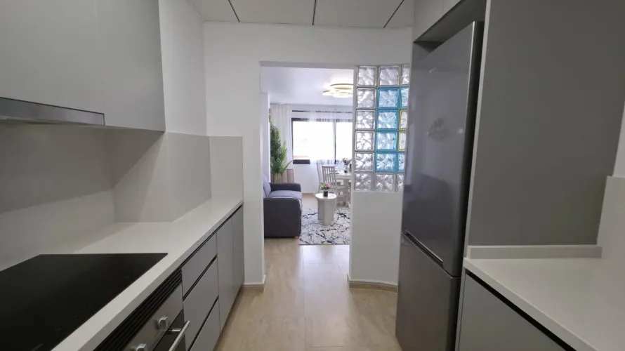 Apartamento de 3 dormitorios en Torrevieja, Spain No. 2013 № 12