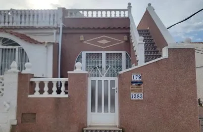 Сasa de 1 dormitorio en Torrevieja, Spain No. 2137