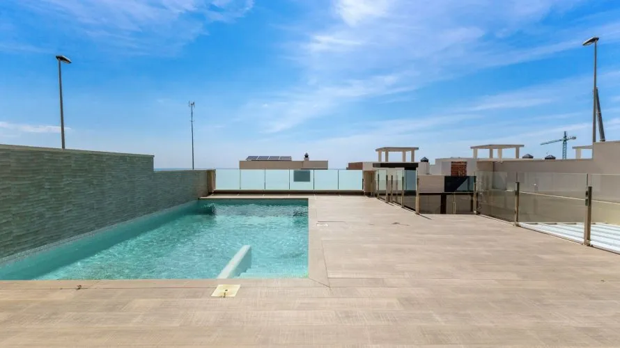 Villa de 210m² en San Miguel de Salinas, Spain No. 1968 № 1