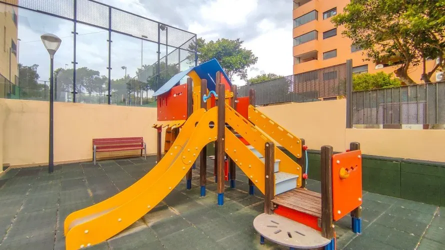 Apartamento de 2 dormitorios en Villajoyosa, Spain No. 1735 № 1