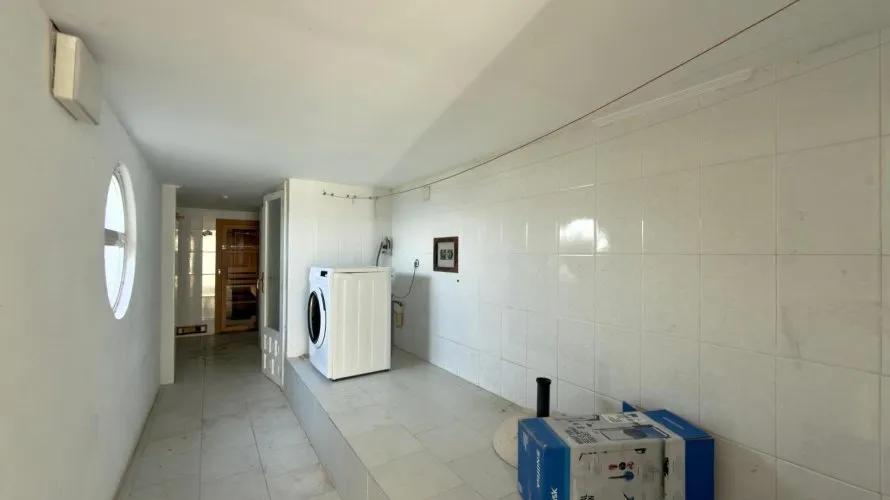 Villa de 7 dormitorios en Benidorm, Spain No. 2011 № 19
