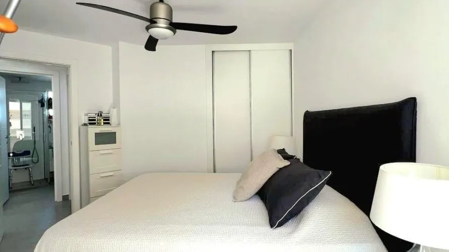 Apartamento de 2 dormitorios en Torrevieja, Spain No. 2144 № 7