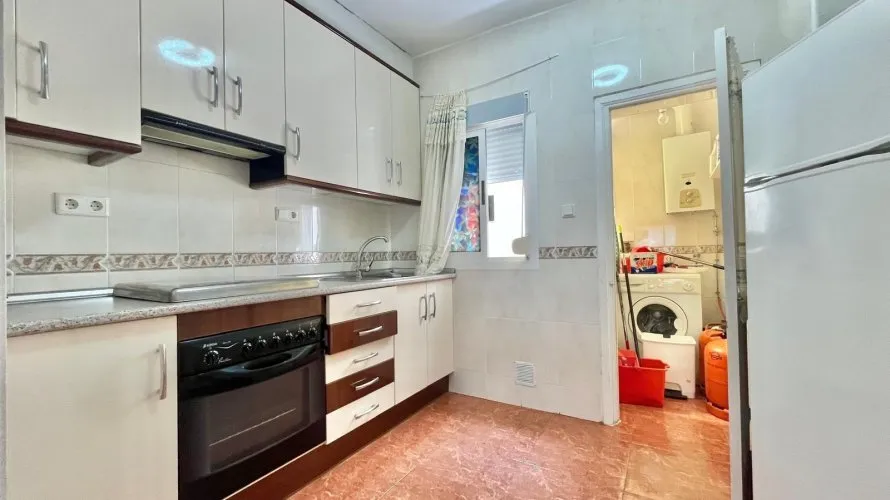 Apartamento de 3 dormitorios en Torrevieja, Spain No. 2060 № 13