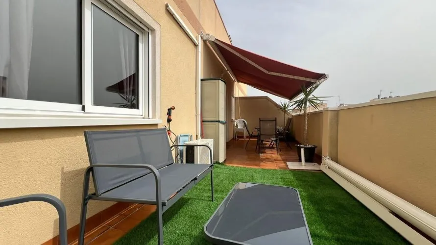 Ático de 2 dormitorios en Torrevieja, Spain No. 2067