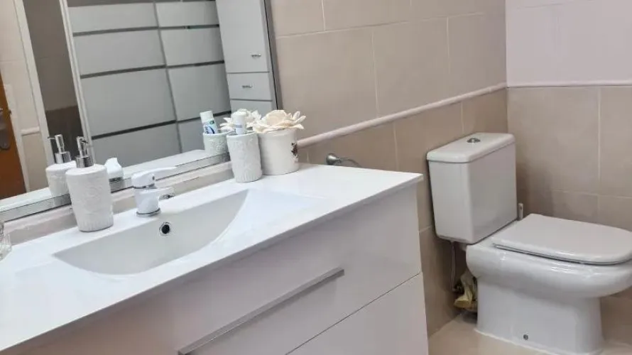 Apartamento de 1 dormitorio en Torrevieja, Spain No. 1989 № 2