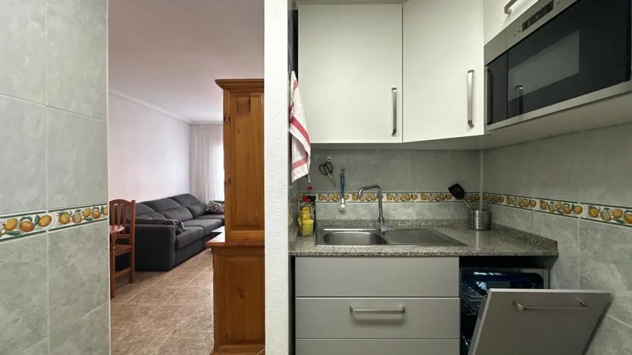 Apartamento de 1 dormitorio en Torrevieja, Spain No. 2121 № 19