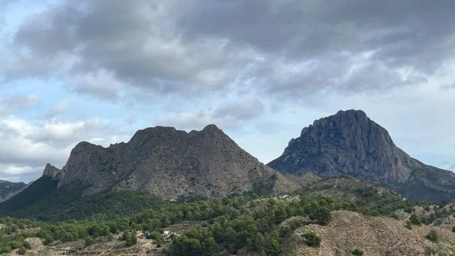 Сasa de 6 dormitorios en Sella, Spain No. 2024 № 15