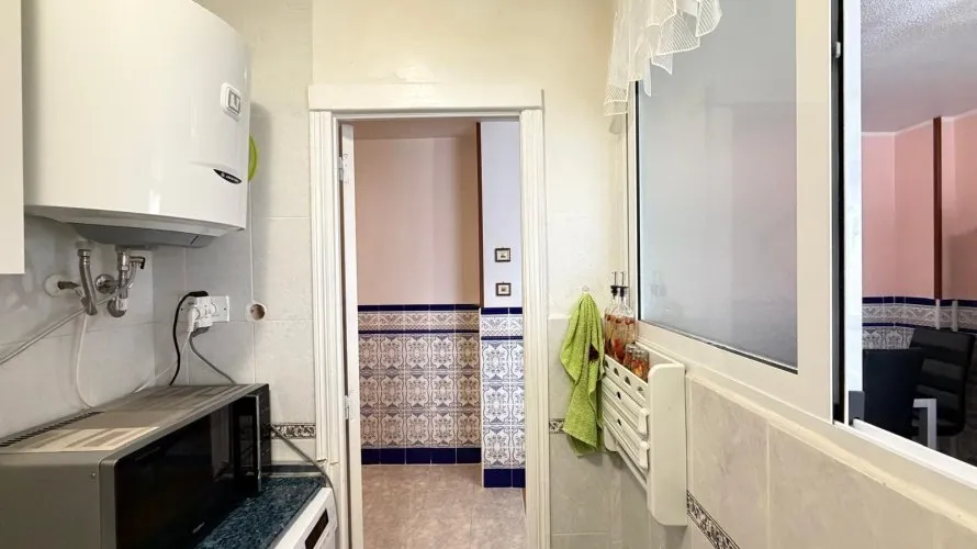 Apartamento de 1 dormitorio en Torrevieja, Spain No. 2080 № 3