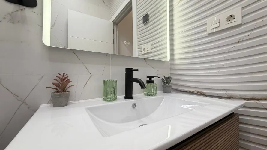 Apartamento de 2 dormitorios en Torrevieja, Spain No. 2128 № 3