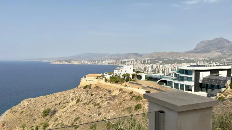Villa de 7 dormitorios en Benidorm, Spain No. 2011 № 3