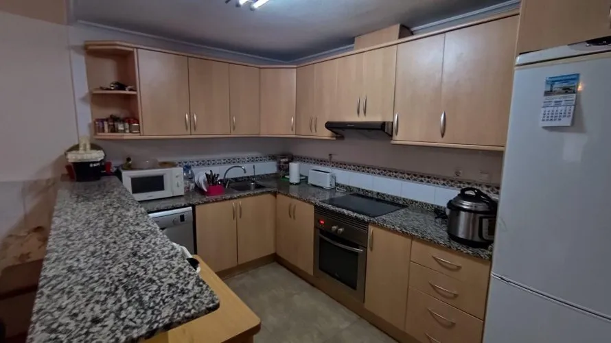 Apartamento de 4 dormitorios en Torrevieja, Spain No. 2040 № 10