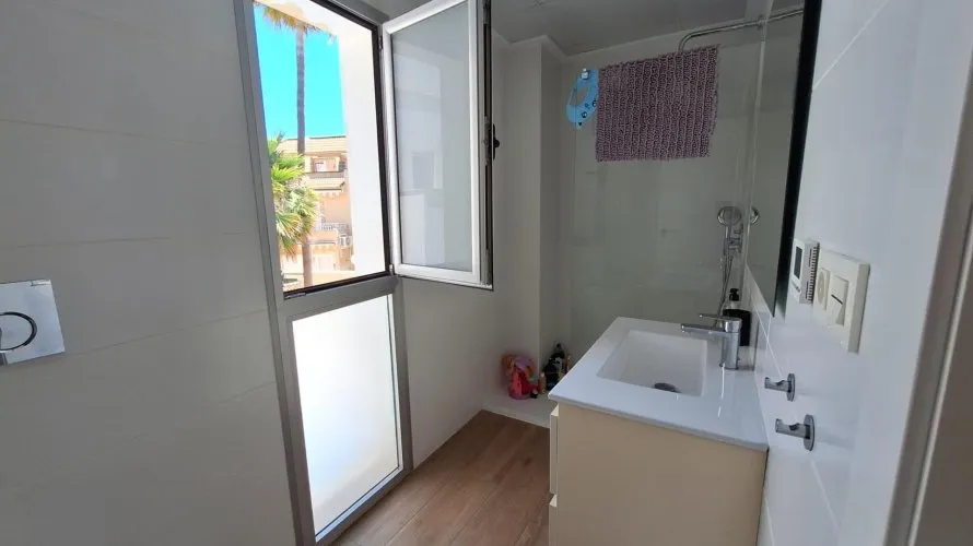 Apartamento de 3 dormitorios en Torrevieja, Spain No. 1729 № 13