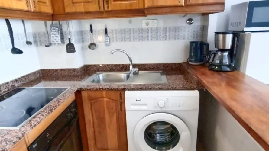 Apartamento de 37m² en Torrevieja, Spain No. 2167 № 2