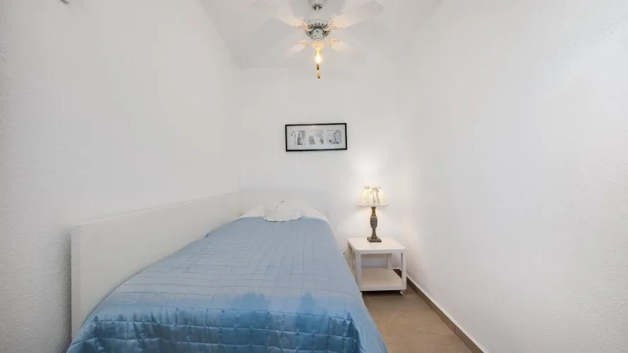 Apartamento de 1 dormitorio en Torrevieja, Spain No. 2159 № 4