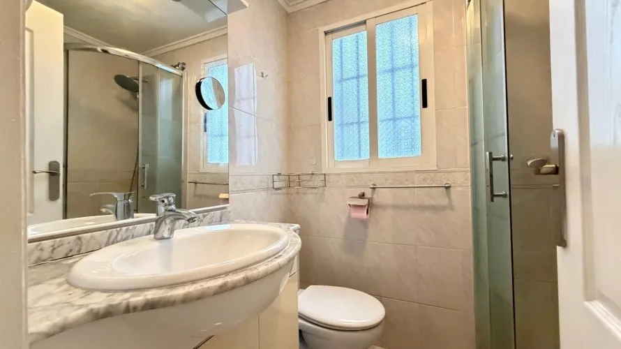 Apartamento de 1 dormitorio en Torrevieja, Spain No. 2080 № 20