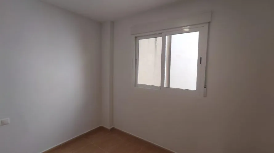 Apartamento de 2 dormitorios en Alicante, Spain No. 1749 № 21
