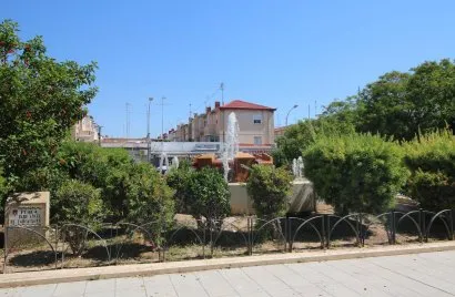 Apartamento de 2 dormitorios en Alicante, Spain No. 2052