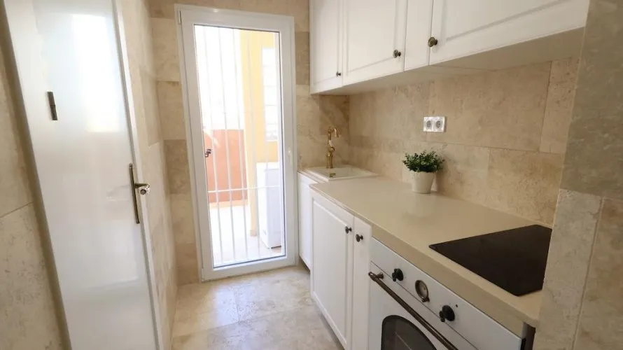 Apartamento de 3 dormitorios en Campoamor, Spain No. 1984 № 16