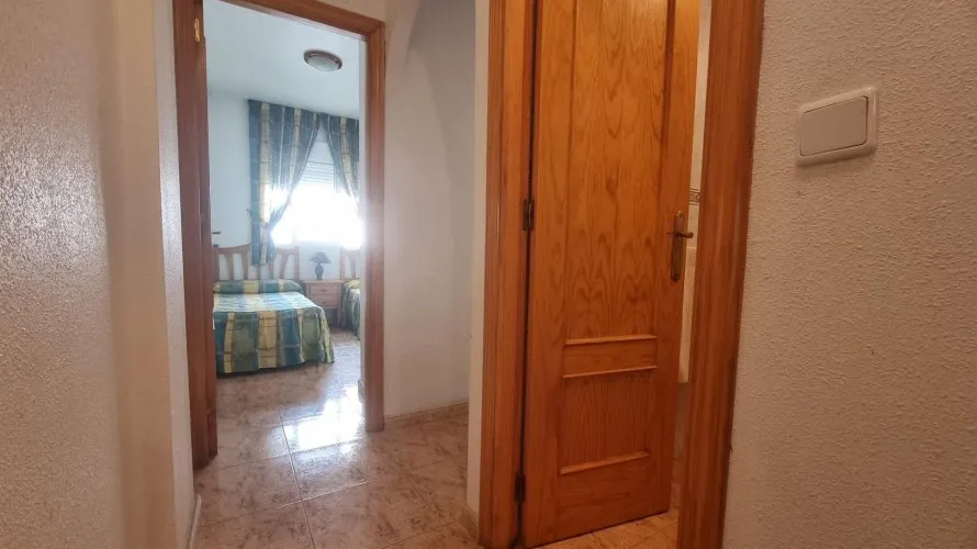 Apartamento de 2 dormitorios en Torrevieja, Spain No. 2053 № 10