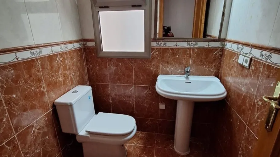 Apartamento de 2 dormitorios en Torrevieja, Spain No. 2042 № 8